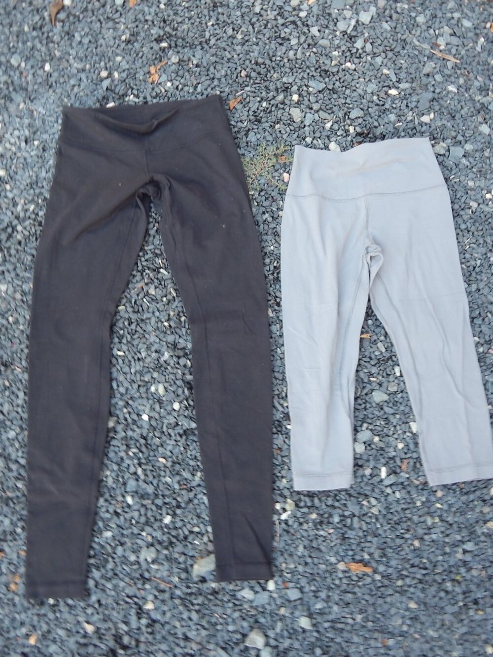 Lululemon Athletica Leggings & Capri Size 6 Athleisure Pants Set of 2